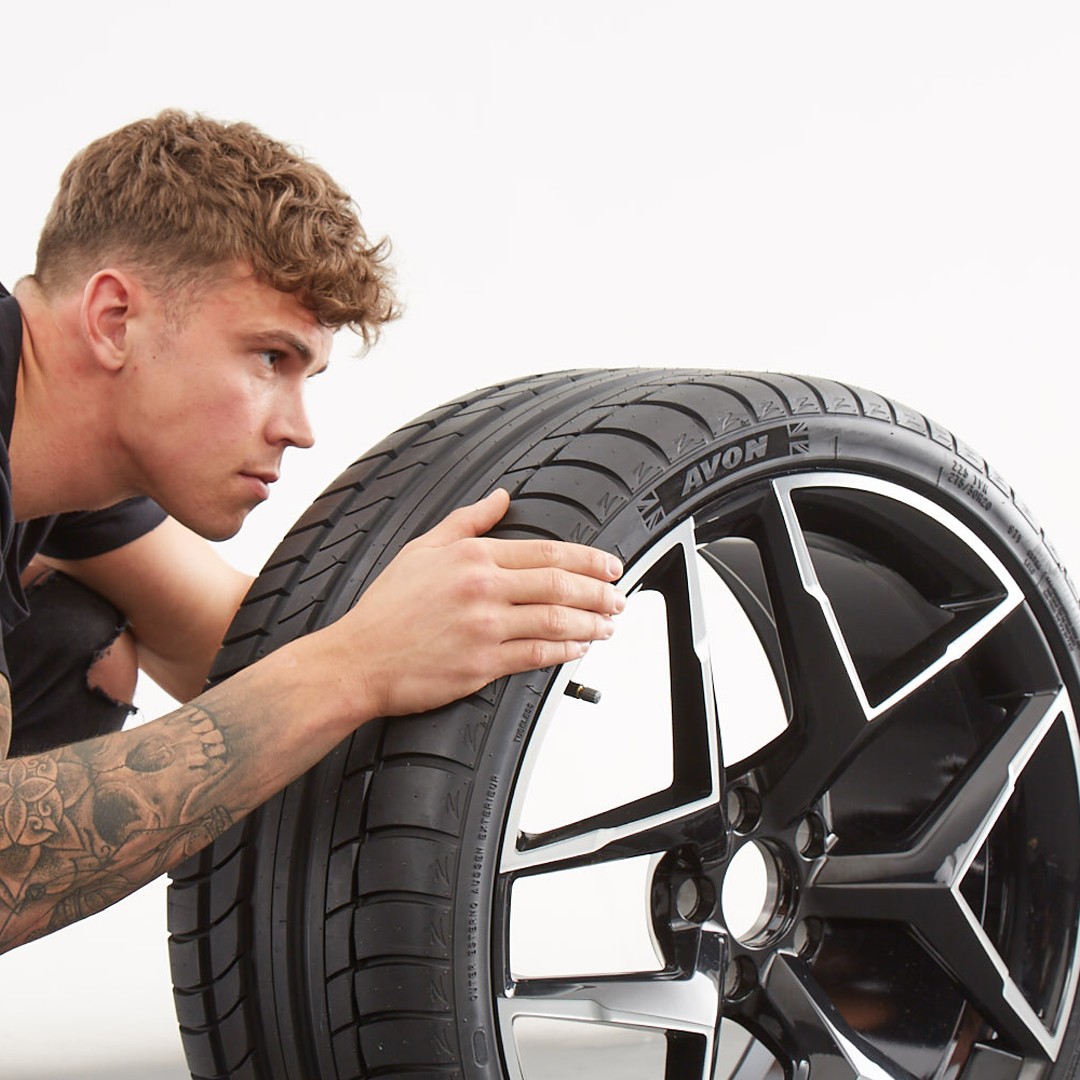 Cómo leer el flanco de un neumático